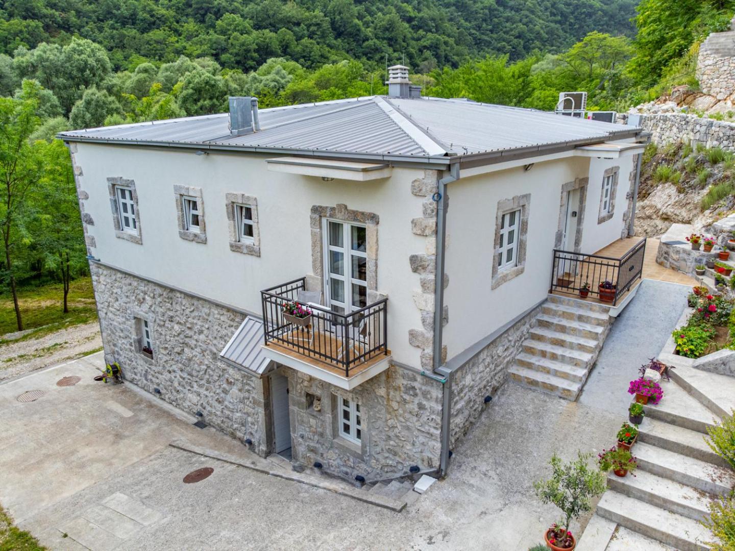 Skala Luxury Rooms Τσέτινιε Εξωτερικό φωτογραφία