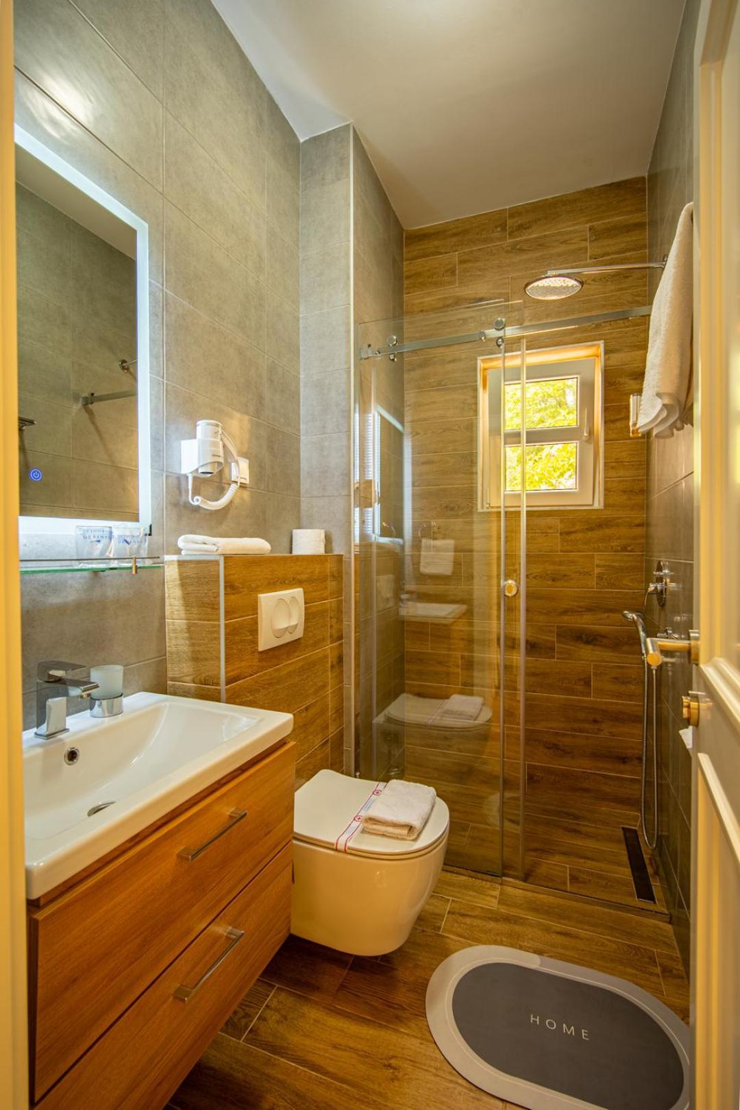 Skala Luxury Rooms Τσέτινιε Εξωτερικό φωτογραφία