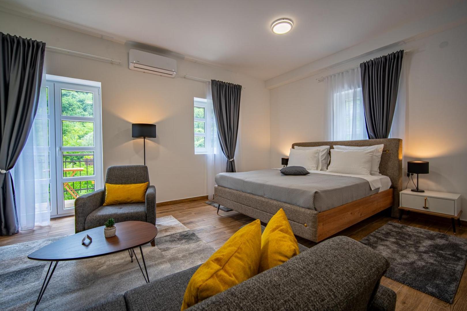 Skala Luxury Rooms Τσέτινιε Εξωτερικό φωτογραφία