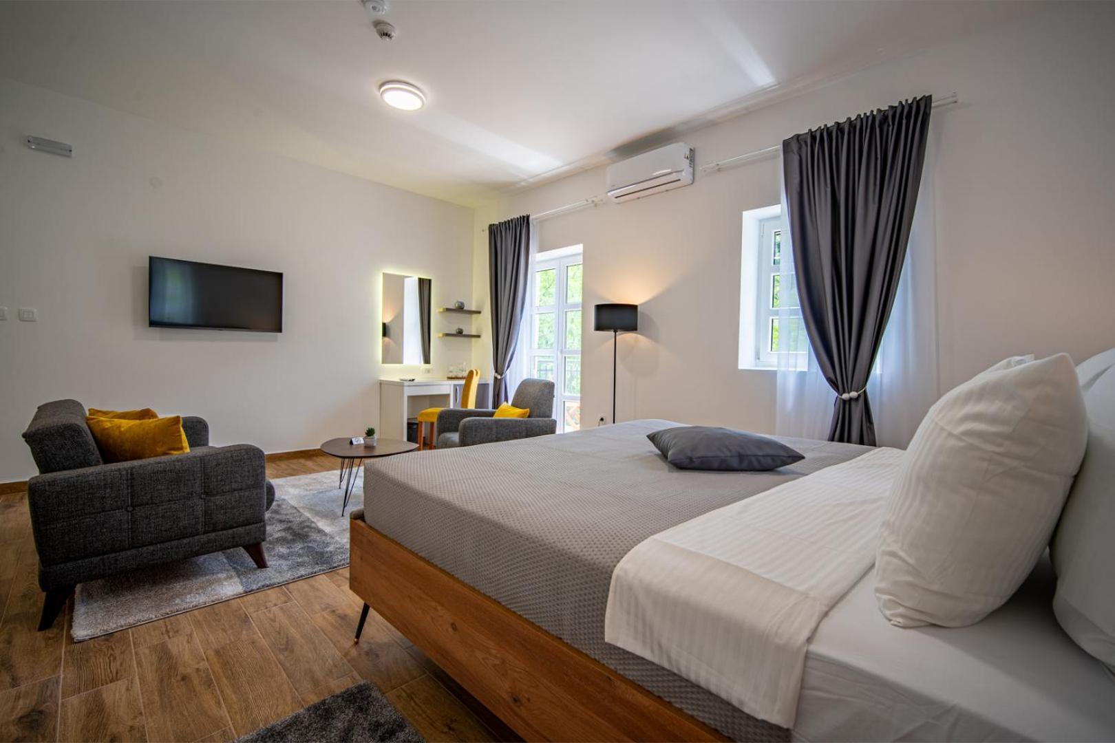 Skala Luxury Rooms Τσέτινιε Εξωτερικό φωτογραφία