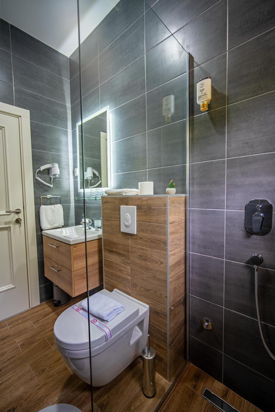 Skala Luxury Rooms Τσέτινιε Εξωτερικό φωτογραφία