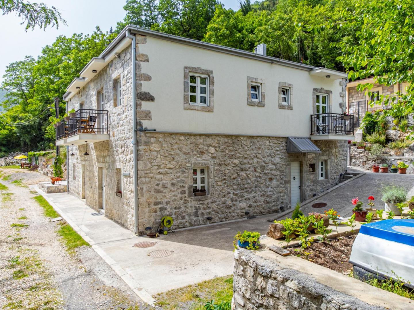 Skala Luxury Rooms Τσέτινιε Εξωτερικό φωτογραφία