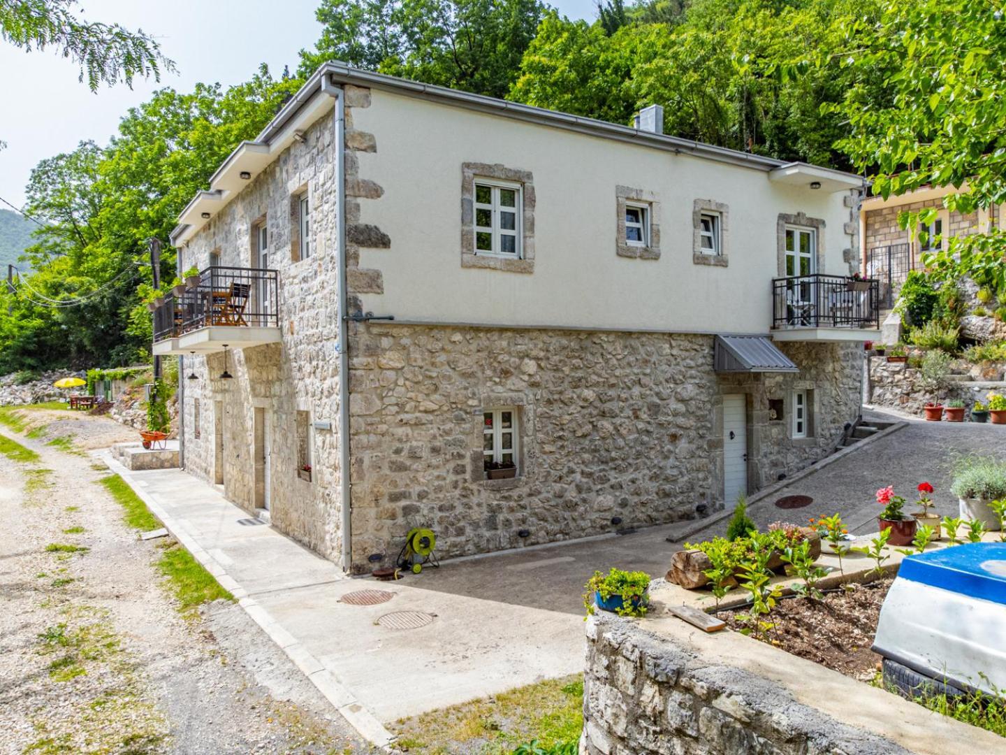 Skala Luxury Rooms Τσέτινιε Εξωτερικό φωτογραφία